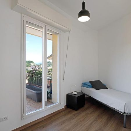 La Casa Del Riccio Apartment Arona Luaran gambar