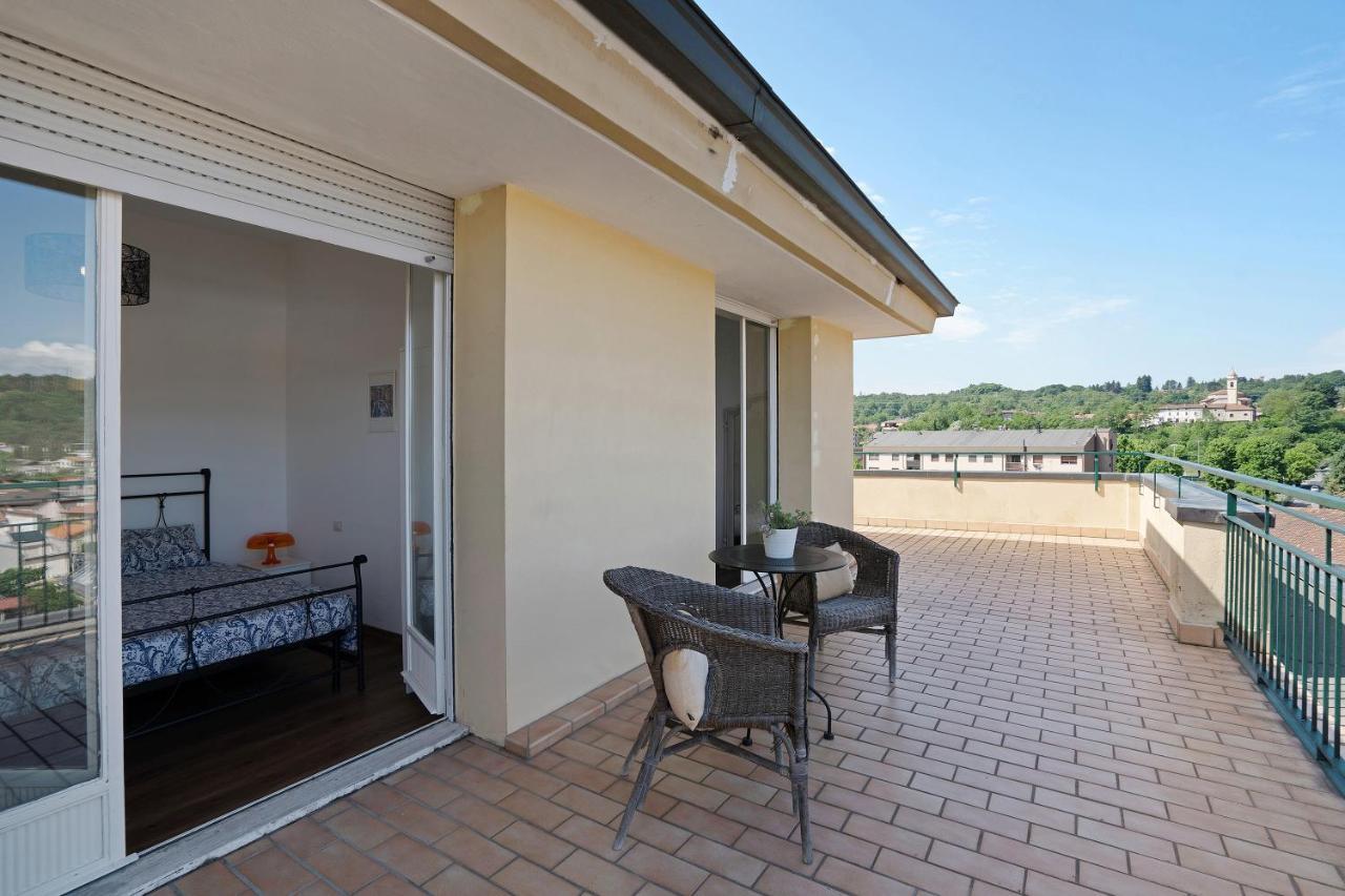 La Casa Del Riccio Apartment Arona Luaran gambar